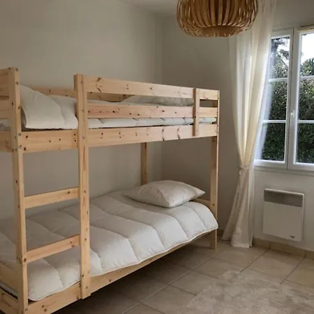 Au Chateau D'oleron 펜션